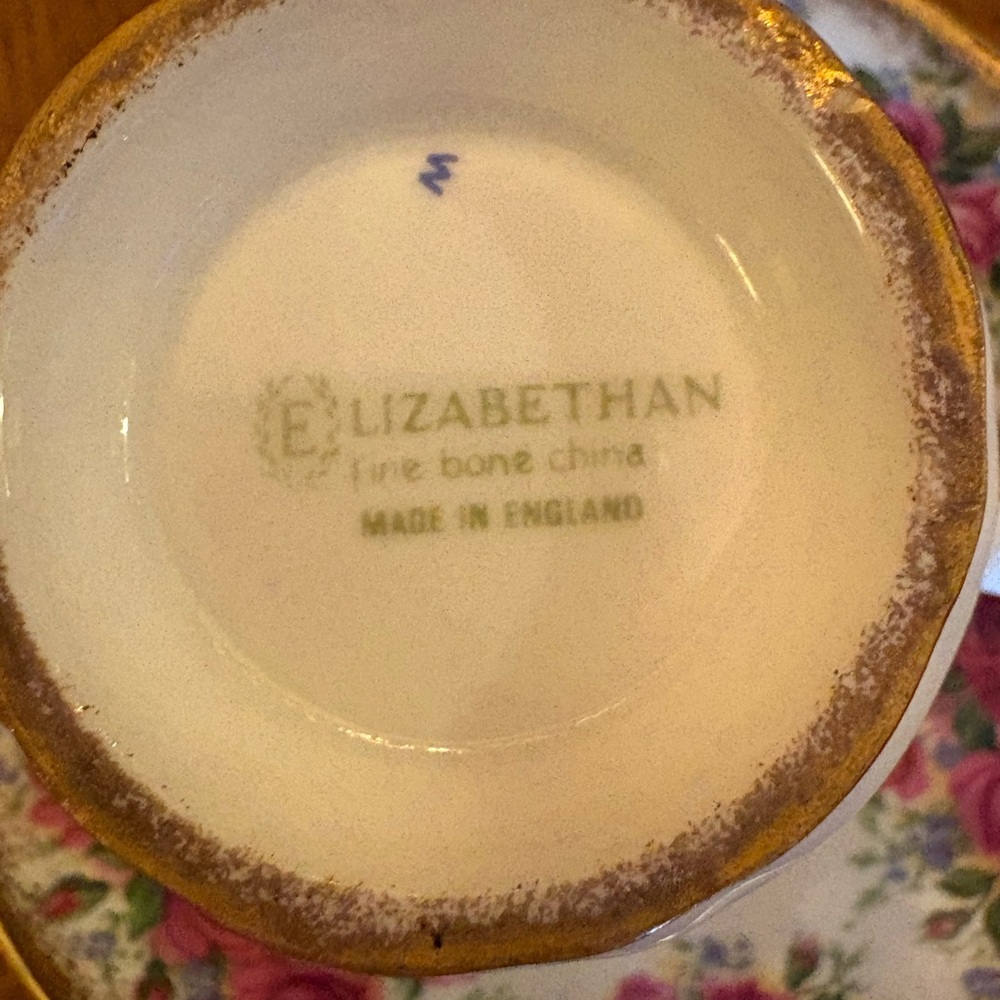 Elizabethan Fine Bone China Teacup & Saucer – Pink Roses & Gold Trim - Picture 9 of 11